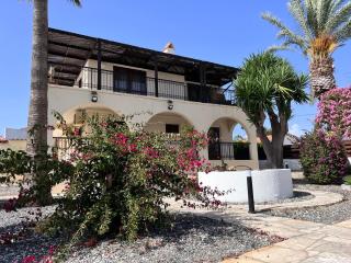 Charming Erimi Villa with Private Pool and Garden View - 8