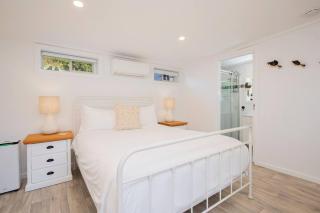 Fairy Nook - Charming Granny Flat with Shared Garden - 9