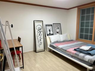 Harry House - 3