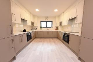 Yugo Explore - Melbourn Point - 8