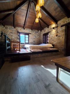 Velanidi Guesthouse - 0