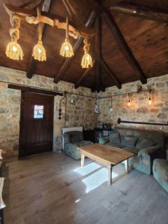 Velanidi Guesthouse - 8