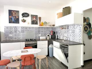 T4 idéal famille à La Joliette - confort et calme - 1