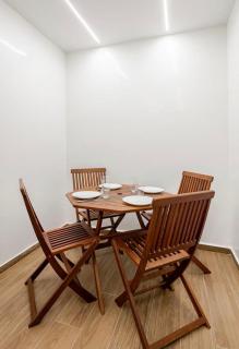 664 Holiday Vista - 1