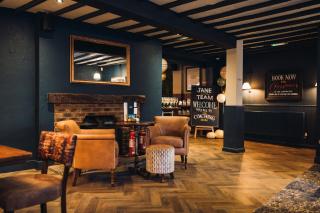 Coaching Inn - 7