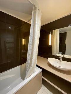 T3 Terrasse Piscine Sauna Spa Jausiers Magnans - 9