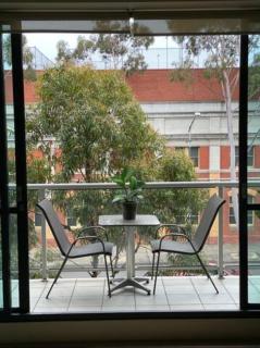 THE WATERFRONT APARTMENTS 1 Bedroom Apartment with Street Views located on the Geelong Waterfront - 4506 - 2