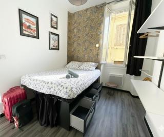 T4 idéal famille à La Joliette - confort et calme - 8