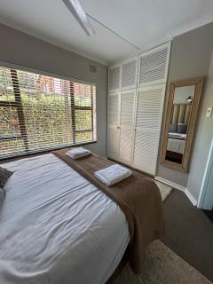 Spacious 4-Bedroom Coastal Haven with Sea Views - 7