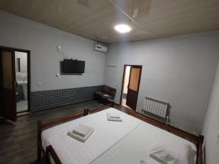 Caravan Hostel - 2