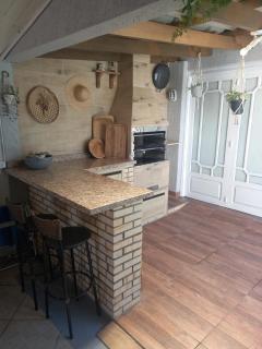 Kitnet mobiliado da Nice - FUNDOS - 8