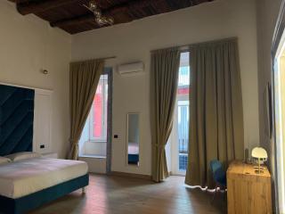 Chiaia Lifestyle Suite - 5