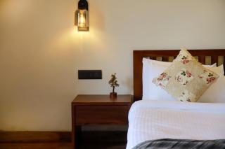 SaffronStays Pebble House - 4