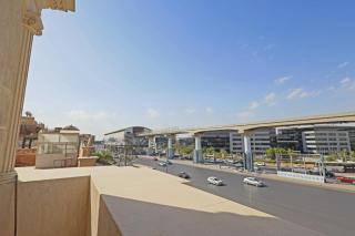 Spacious Apartment With Private Pool & Garden - 2