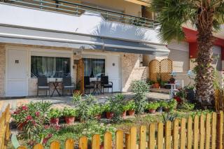 Billy's Luxury Suites in Kriopigi - 4