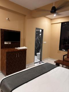 Hotel The Castle - 2