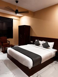 Hotel The Castle - 9