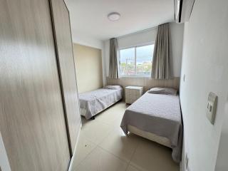 Apto a 70 Metros da Praia de Bombinhas - 2