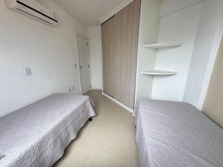 Apto a 70 Metros da Praia de Bombinhas - 1