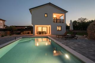 Villa Taralis with heated pool - 5