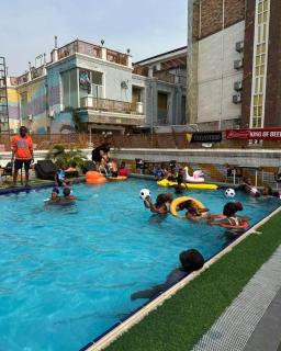 RDG Desirecity Hotel - 3