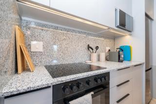 221 Paarl Lux 1 Bdrm Apt with Mountain Views - 5