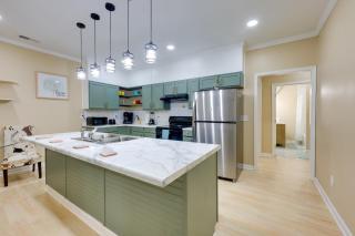 Less Than 10 Mi to UAB Birmingham Group Getaway - 9