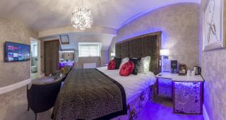 The Cranleigh Boutique - 7