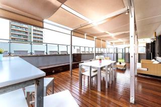 Great apartment with a pool on the beach in Barcelona - 4