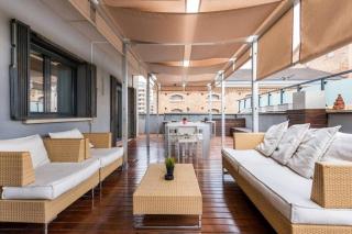 Great apartment with a pool on the beach in Barcelona - 8