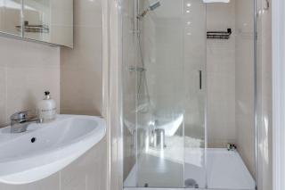 MySquare Bright & Modern Flats in Hoxton, Shoreditch - 9