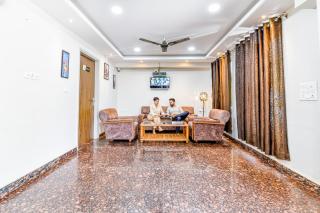 FabHotel Shambhu Kripa - 7