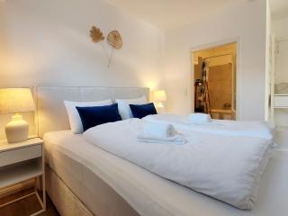 Gemütliche Ferienwohnung mit Meerblick und Terrasse - Nur 50 Meter zum Strand inklusive Parkplatz und Fahrradunterstellplatz - 2