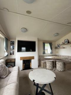 Two Bedroom Caravan on 7 Lakes Country Park - 0