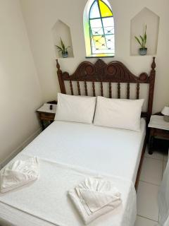 Hostel Castell Di Madre - 7