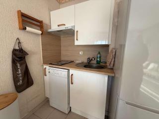 Studio Cabine 3 Couchages à Mandelieu, Terrasse, Piscine, Parking Privé - FR-1-609-96 - 1