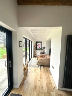 6BR Designer Home OR SEPARATE 2BR Guesthouse OPTION - 3