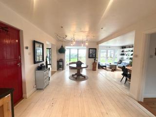 6BR Designer Home OR SEPARATE 2BR Guesthouse OPTION - 1