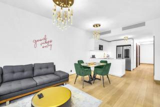 Skypark's Modern Suite - 3