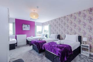 Large Townhouse by the Etihad & Coop Live Arena with Free Parking - Manchester - 0