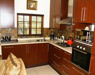 White River Country Estate Self Catering Apartment - 3