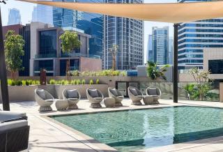 Chic Studio Unit 1808 Peninsula Five - 8