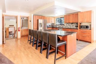 New! Bearadise Frank's Fort Mountain Estate - 2