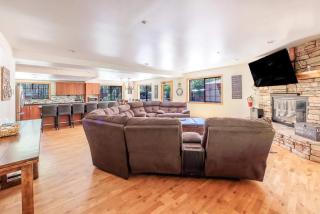 New! Bearadise Frank's Fort Mountain Estate - 4