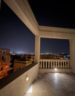 Vauban Residence, 2 Bedroom Apartment Terrace Lake and city View - 1