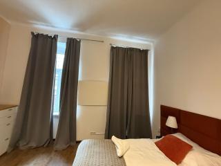 Affordable 1BR Apartment by Westbahnhof Station - 5