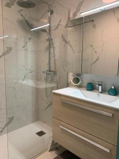 A 2 pas des plages du Midi, 261L DEPER - 1