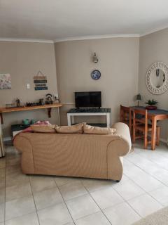 The Cottage - 9