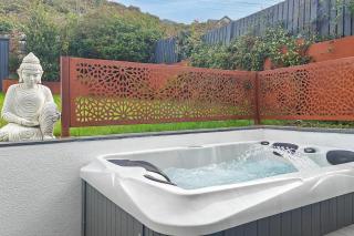 5 Bed in Ogmore-by-Sea oc-o33570 - 1