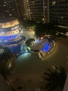 Zelle Luxxe Staycation Azure Resort - 4